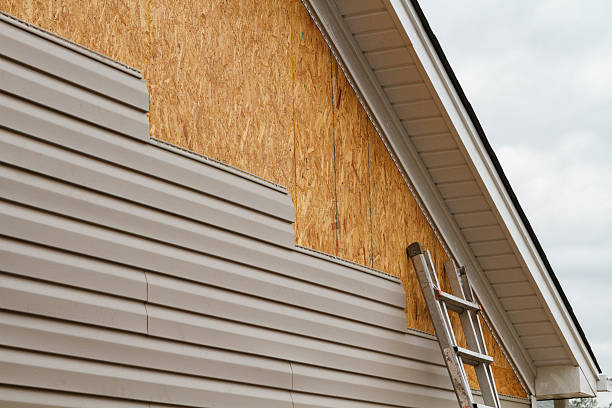 Professional Siding Installation technician working in Abingdon, MD